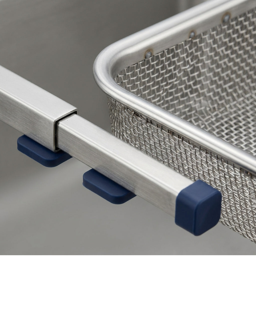 Grwnv Expandable Over Sink Mesh Draining Basket 39-58 cm Navy Grips - Detail view
